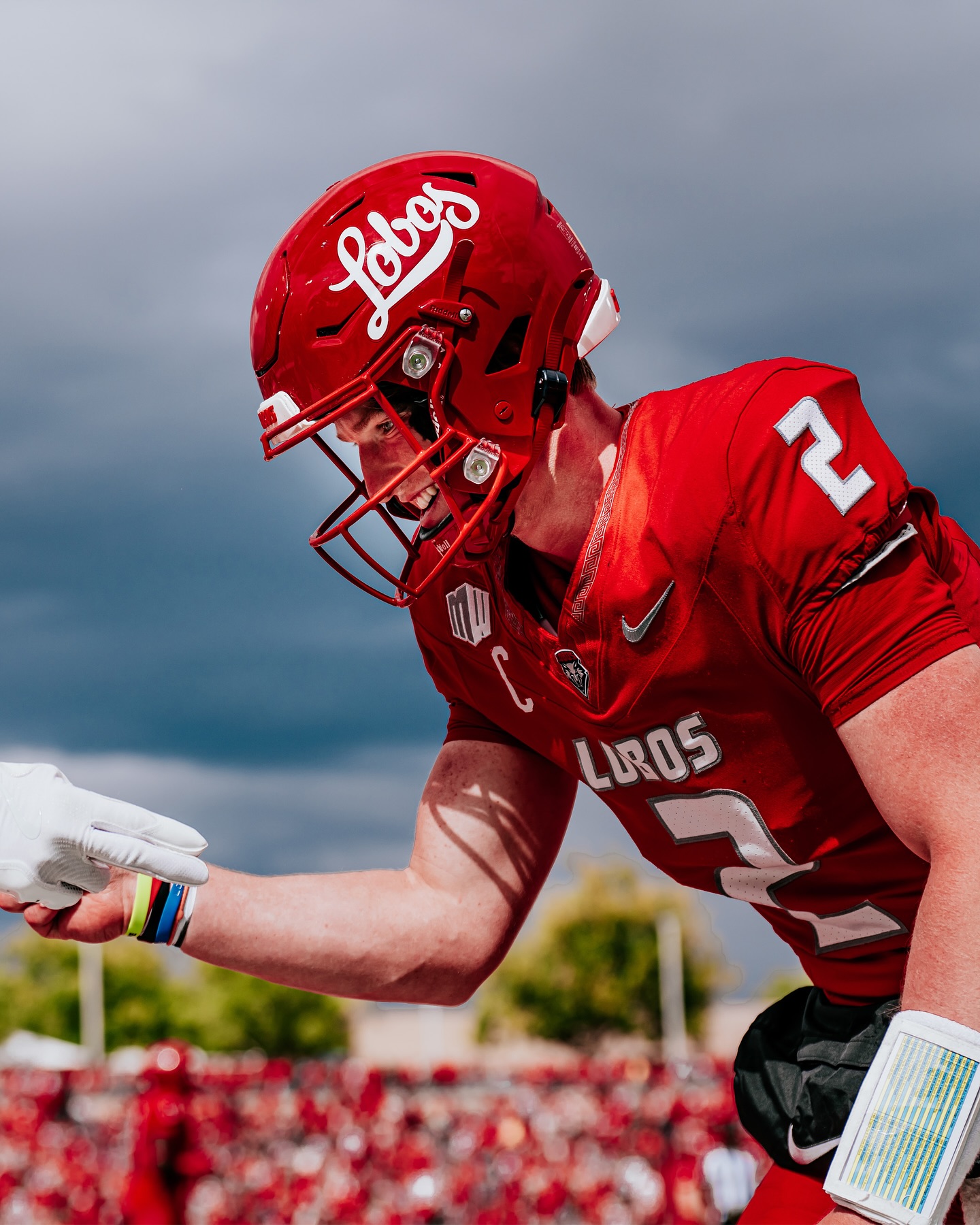Image post by @unmlobofb on Instagram