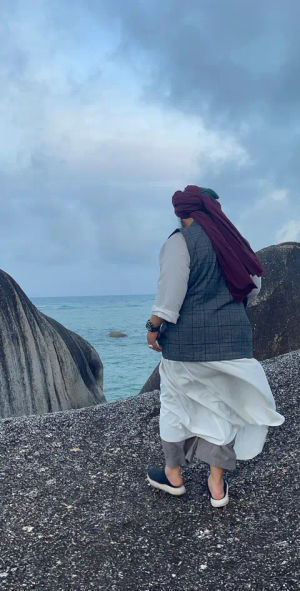 Image post by @derry_sulaiman on TikTok