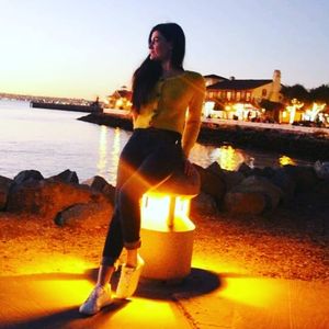Image post by @zarinamunavarzadeh_official on Instagram