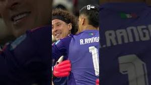 Video post by @FOX Soccer on YouTube