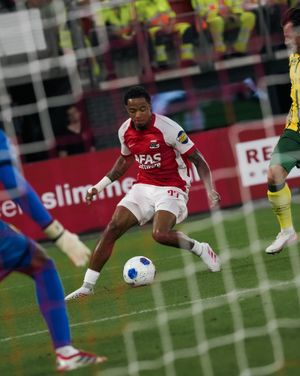Image post by @azalkmaar on Instagram