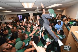 Image post by @greenwavefb on Instagram