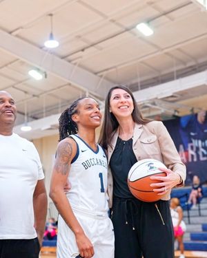 Image post by @csubucswbb on Instagram