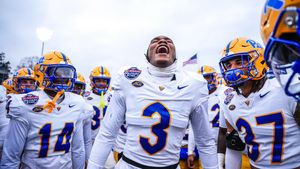 Image post by @pitt_fb on Instagram