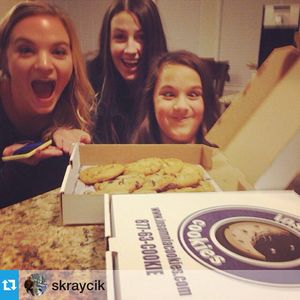 Image post by @insomniacookies on Instagram