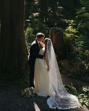 Image post by @skylarlienphoto on Instagram
