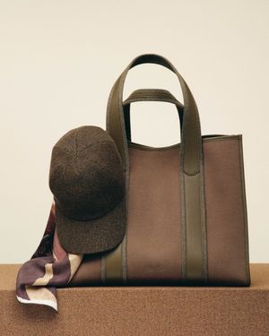 Image post by @loropiana on Instagram