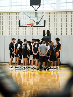 Image post by @mke_mbb on Instagram