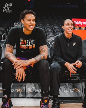 Image post by @phoenixmercury on Instagram