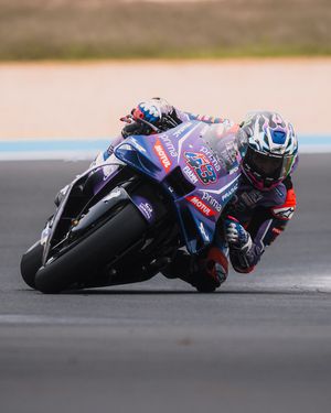 Image post by @pramacracing on Instagram