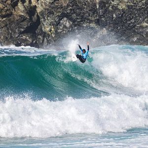 Image post by @wsl.qs on Instagram