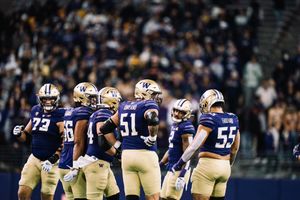 Image post by @UW_Football on Twitter