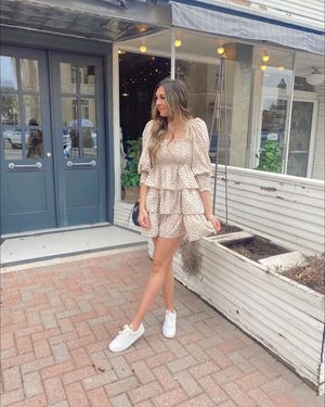 Image post by @sabrinanoellee on Instagram