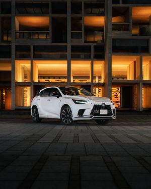 Image post by @discoverlexus on Instagram