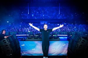 Image post by @ibluestone on Instagram