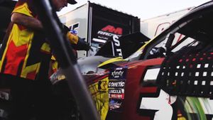 Video post by @CLTMotorSpdwy on Twitter