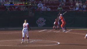 Video post by @GamecockSoftbll on Twitter