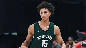 Video post by @Milwaukee Bucks on YouTube