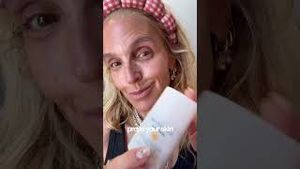 Video post by @shop.with.caroline on YouTube