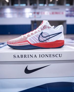Image post by @zagwbb on Instagram
