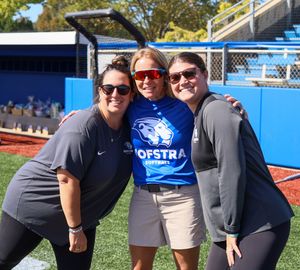 Image post by @hofstrasoftball on Instagram