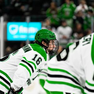 Image post by @undmhockey on Instagram