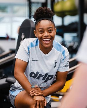 Image post by @SpursWomen on Facebook