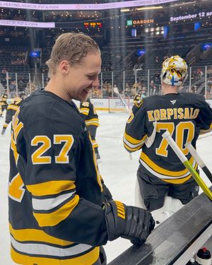 Image post by @nhlbruins on Instagram