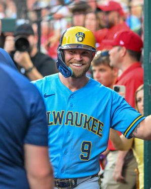 Image post by @Brewers on Twitter