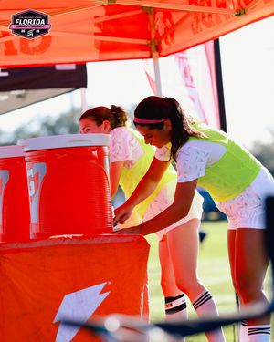 Image post by @ecnlgirls on Instagram