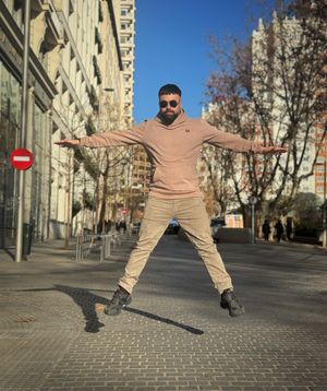 Image post by @imadezzeddine on Instagram