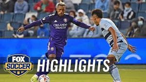 Video post by @FOX Soccer on YouTube