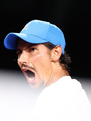 Image post by @mensclaycourt on Instagram