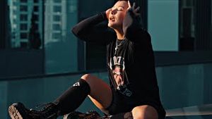 Video post by @emyalupei on YouTube