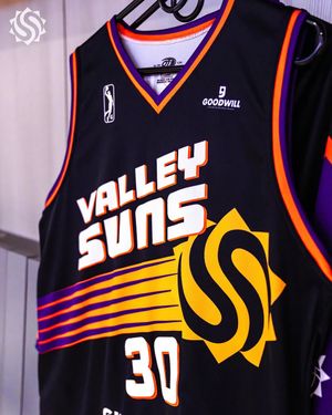 Image post by @gleaguesuns on Instagram