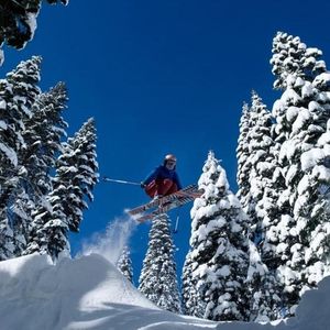 Image post by @j_skis on Instagram
