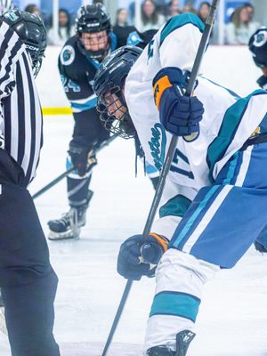 Image post by @uncwhockey on Instagram