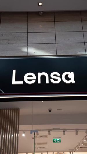 Video post by @lensa.ro on TikTok