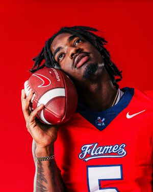 Image post by @thcaptures on Instagram