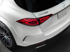 Image post by @usseryauto on Instagram