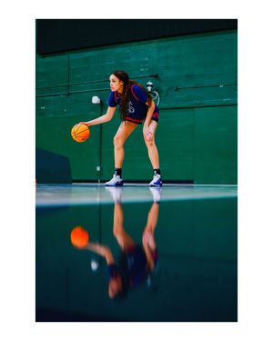 Image post by @uvawomenshoops on Instagram