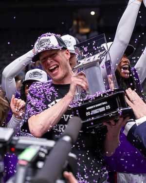 Image post by @tcuwbb on Instagram