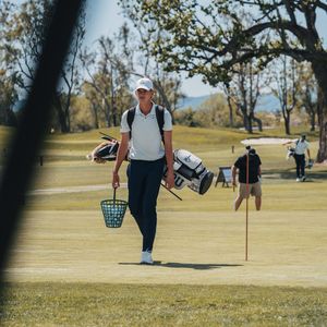 Image post by @cbumensgolf on Instagram
