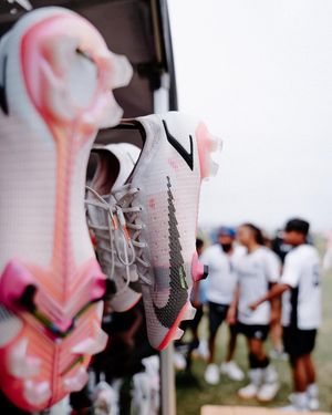 Image post by @soccerdotcom on Instagram