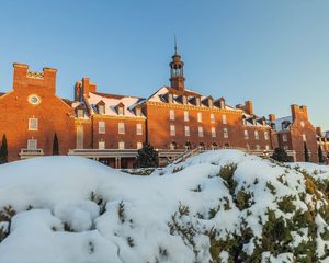 Image post by @spearsbusiness on Instagram