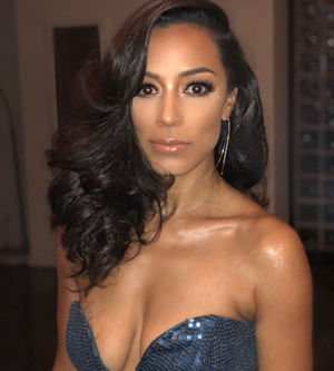 Image post by @angelarye on Instagram