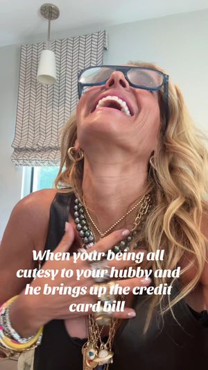 Video post by @shop.with.caroline on TikTok