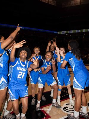 Image post by @shotwithgrace on Instagram