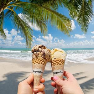 Image post by @Häagen-Dazs Hawaii  on Facebook