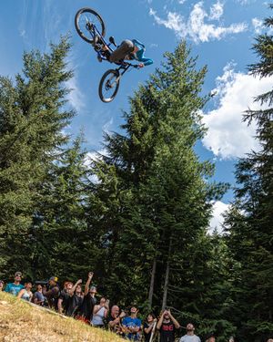 Image post by @whistlerblackcomb on Instagram